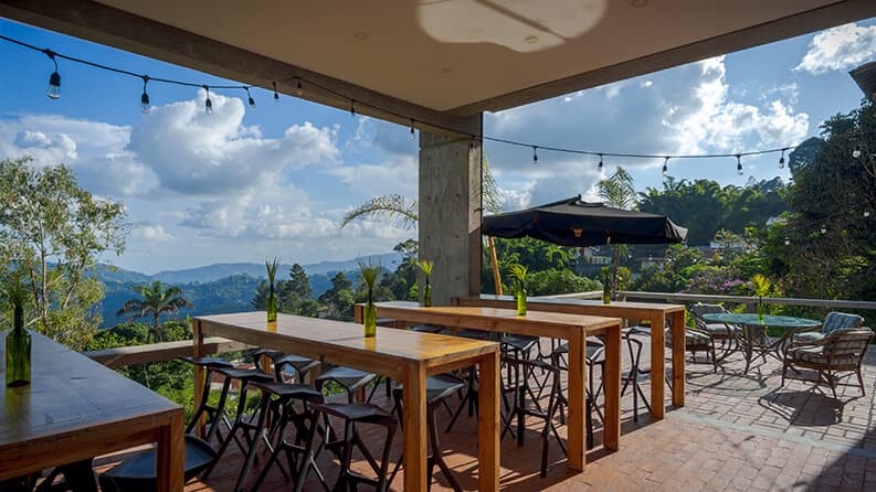 Espacio terminado con vista panorámica